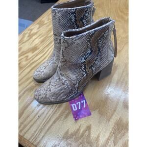 Golo Women's 8.5 Snakeskin Loredo Block Heel Back Zip Round Toe Ankle Boots